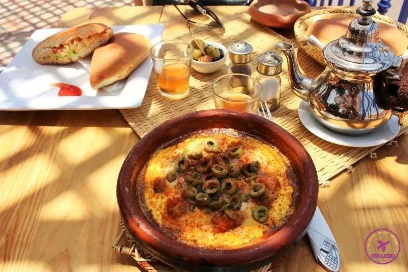Riad Pizzeria Marhaba Akhendachou n'Ait Ouffi Екстериор снимка