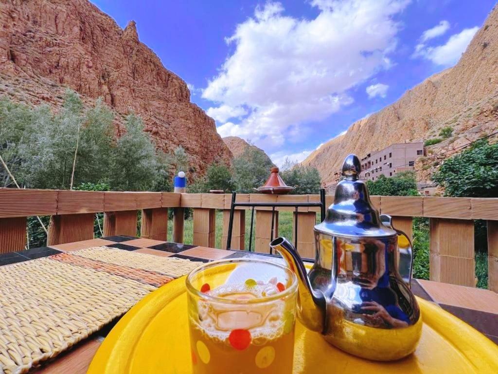 Riad Pizzeria Marhaba Akhendachou n'Ait Ouffi Екстериор снимка