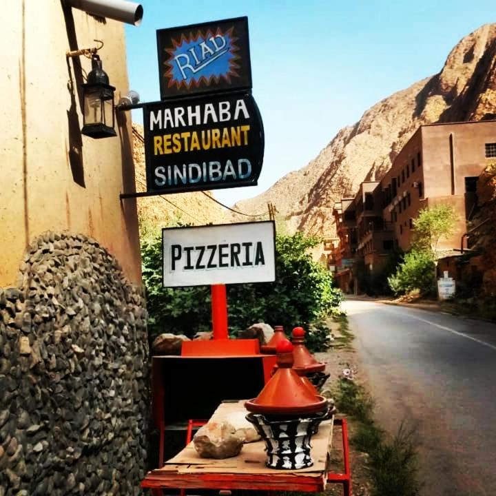 Riad Pizzeria Marhaba Hotel Akhendachou n'Ait Ouffi Екстериор снимка